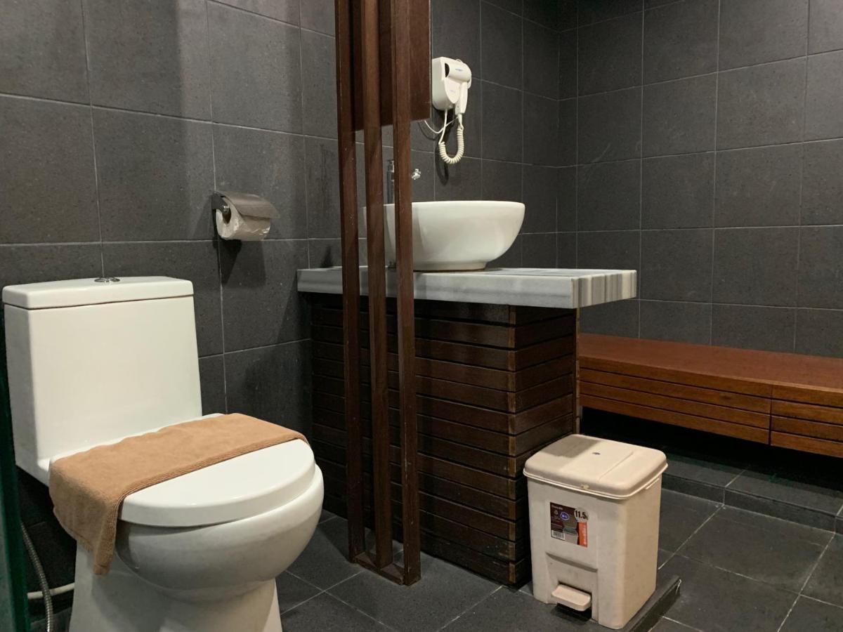 T+ Hotel Сунгай Петани Екстериор снимка