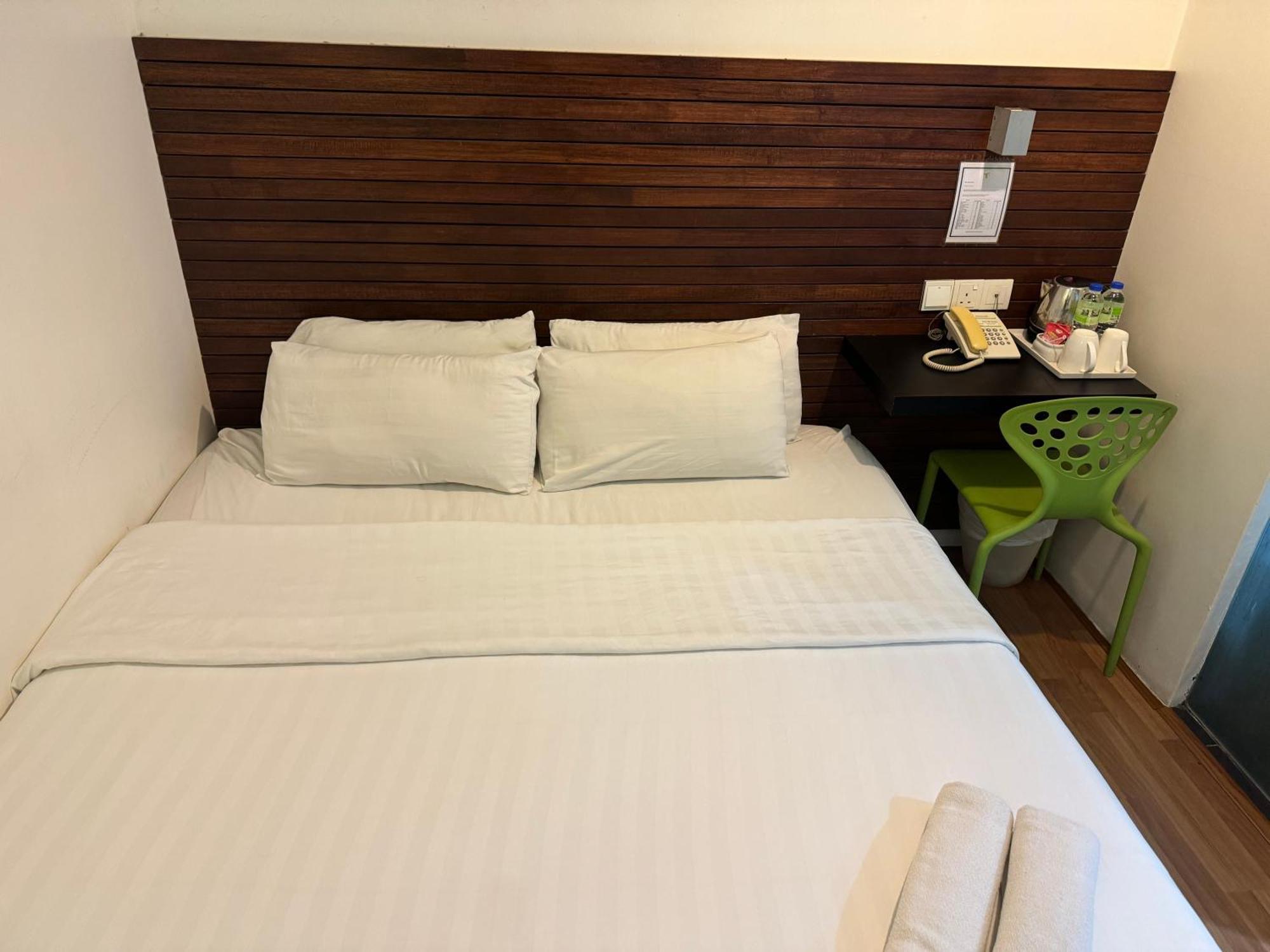 T+ Hotel Сунгай Петани Екстериор снимка