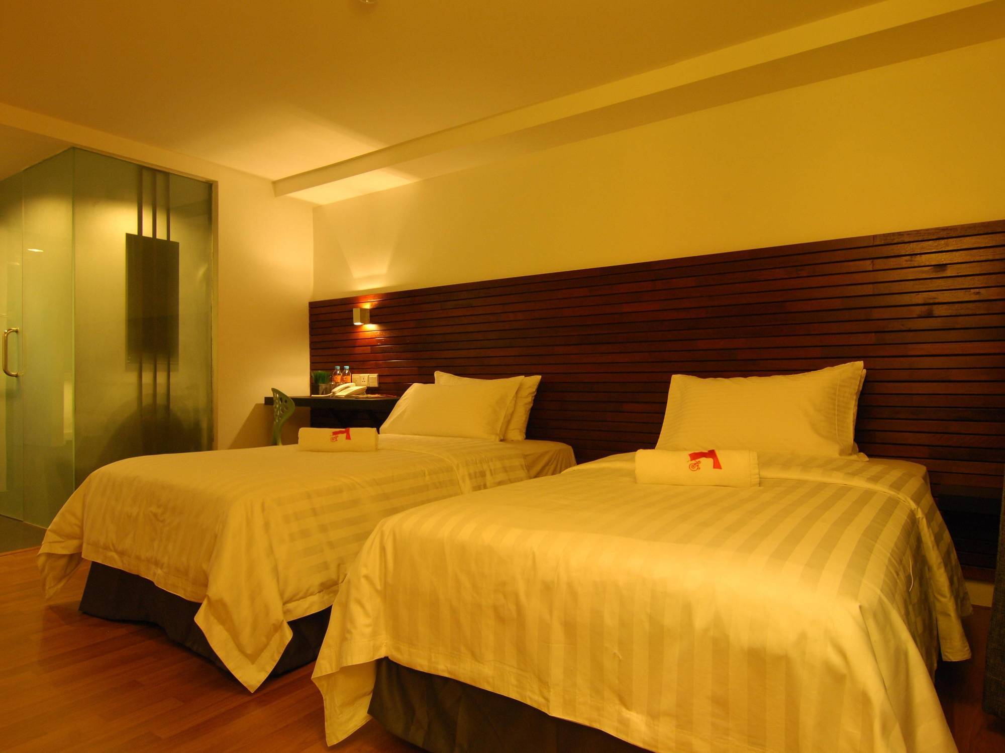 T+ Hotel Сунгай Петани Екстериор снимка