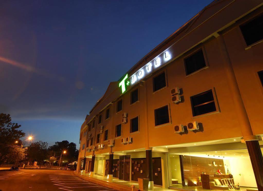 T+ Hotel Сунгай Петани Екстериор снимка