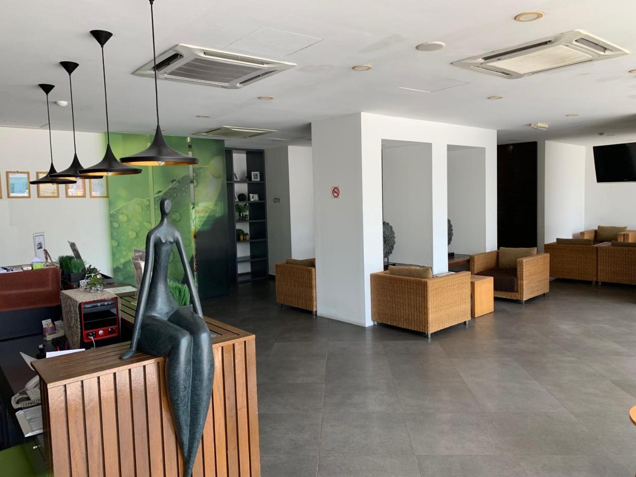 T+ Hotel Сунгай Петани Екстериор снимка