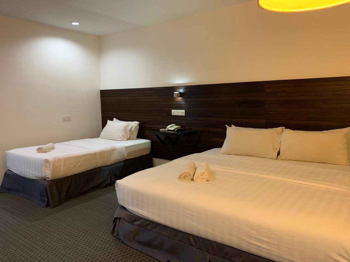 T+ Hotel Сунгай Петани Екстериор снимка